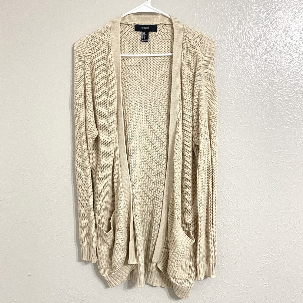💛 Forever 21 cream knit cardigan